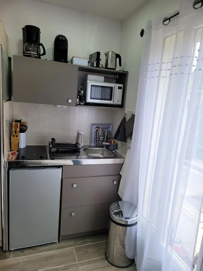 Guest house Studio 1 A La Trinite Proche De Nice, Monaco Et L'Italie France