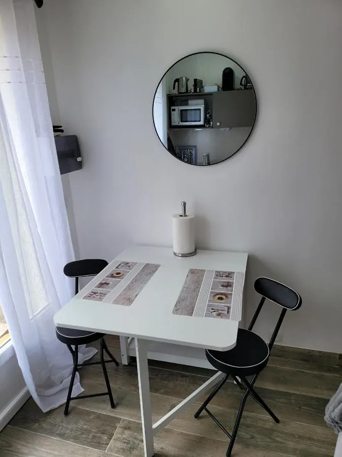 Studio 1 A La Trinite Proche De Nice, Monaco Et L'Italie
