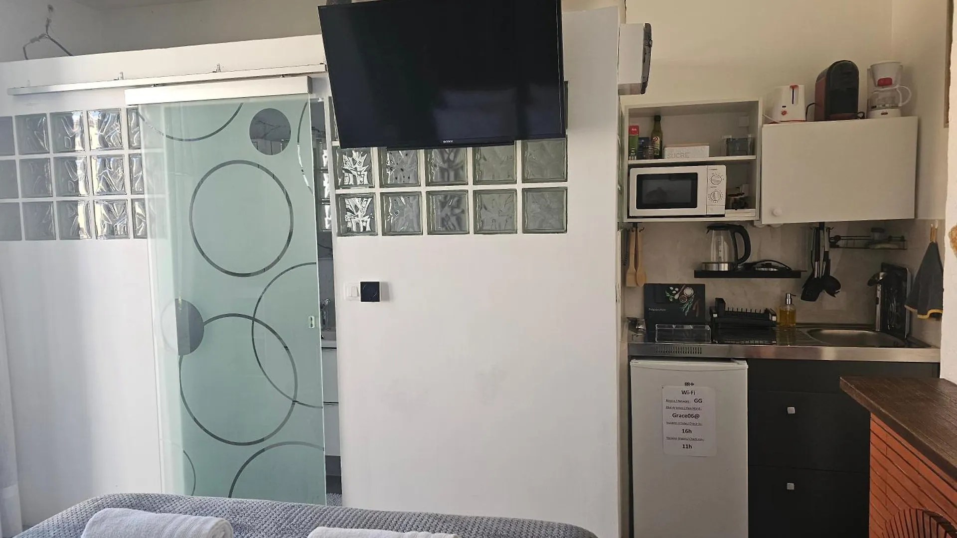 Studio 1 A La Trinite Proche De Nice, Monaco Et L'Italie 0*,